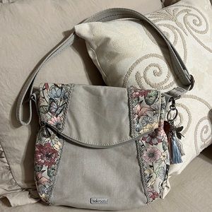 SAKROOTS | crossbody